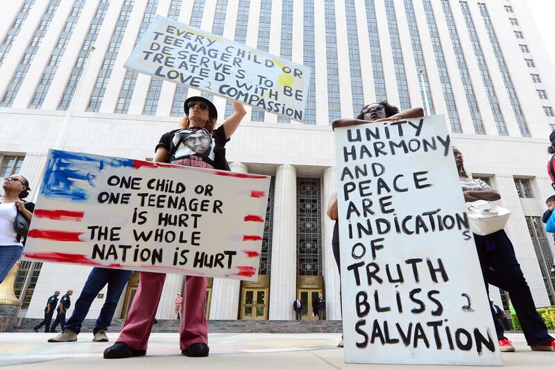 articles/2013/07/21/obama-s-trayvon-martin-briefing-shows-view-on-race-in-america-is-changing/130721-trayvon-obama-america-louis-tease_vmbtss