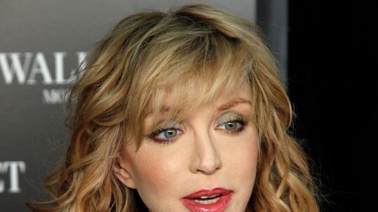 cheats/2011/03/04/courtney-love-settles-twitter-suit/twitter-quitters---courtney-love_cupqox