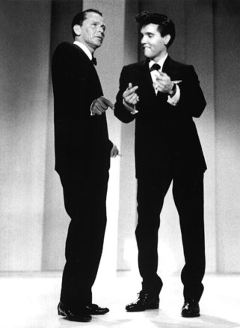 galleries/2010/02/02/fontainebleau-through-the-years/fountainbleau---elvis-performs-sinatra_mrpe6q