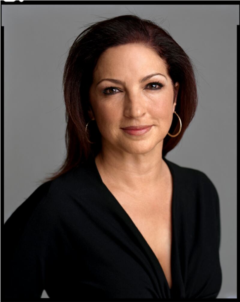 galleries/2011/08/19/timothy-greenfield-sanders-the-latino-list/latino-list-gloria-estefan_mvlhxk
