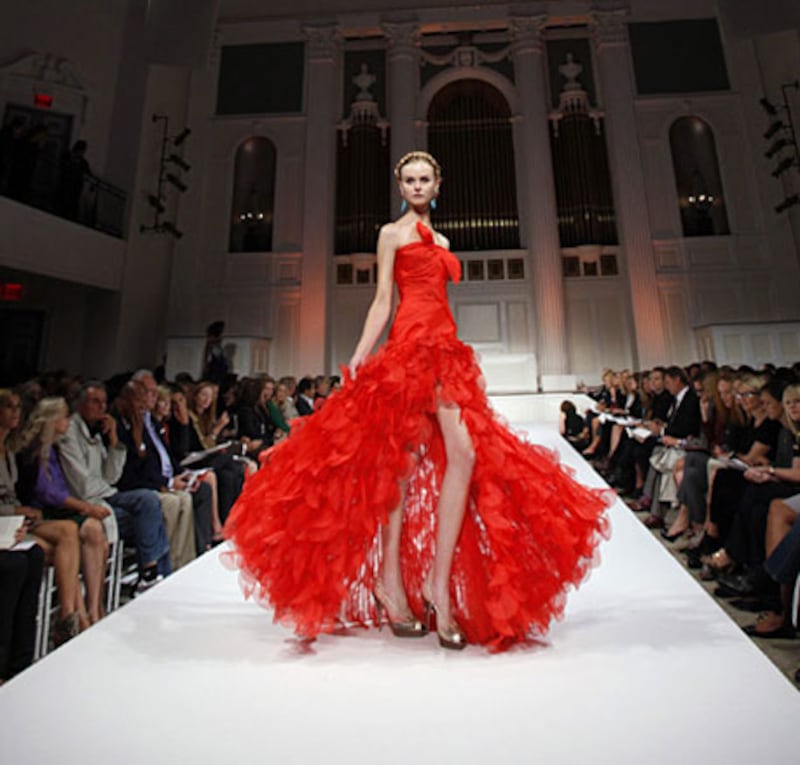galleries/2009/09/18/10-best-collections-of-fashion-week/fashion-roundup---oscar-de-la-renta_gybxld