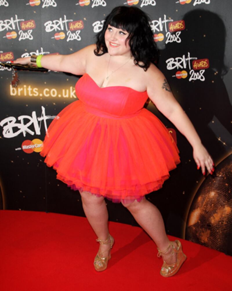 galleries/2009/05/19/fat-wars/fat-wars---beth-ditto_uzagkv