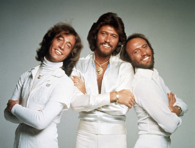galleries/2010/10/03/super-twins/famous-twins---beegees_qji8kf