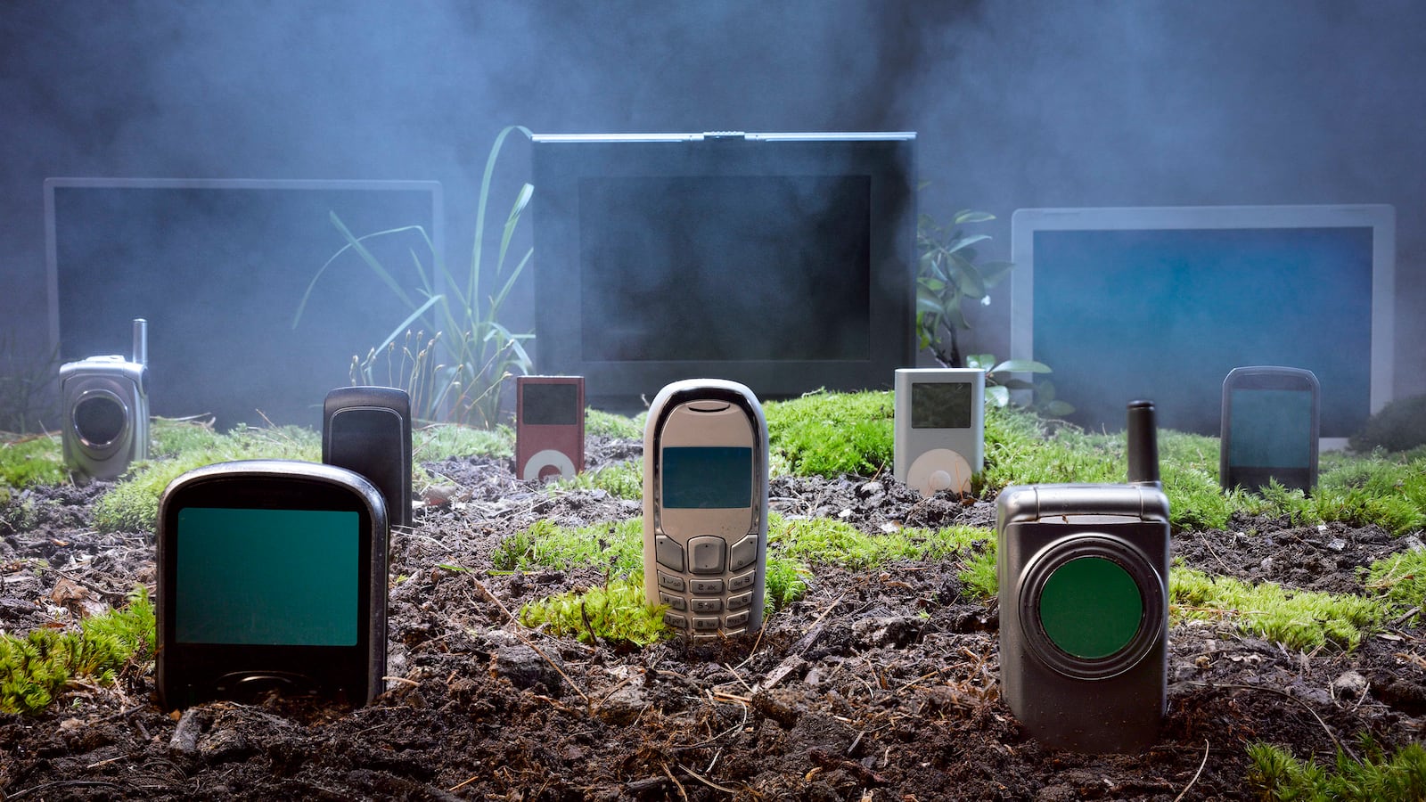 articles/2014/08/16/where-cell-phone-numbers-go-to-die/140815-Methven-old-cell-phone-tease_j6jl5c