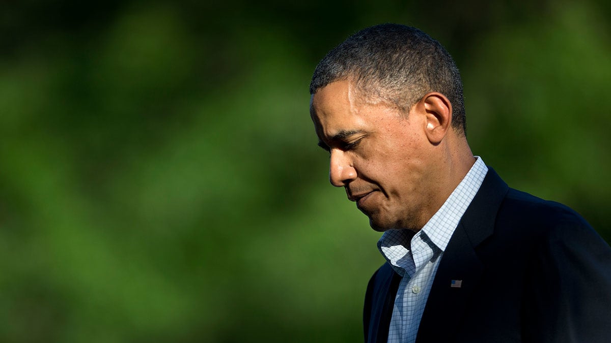 cheats/2013/05/30/new-obama-ricin-letter-intercepted/obama-green-somber-cheat_qz9pkl