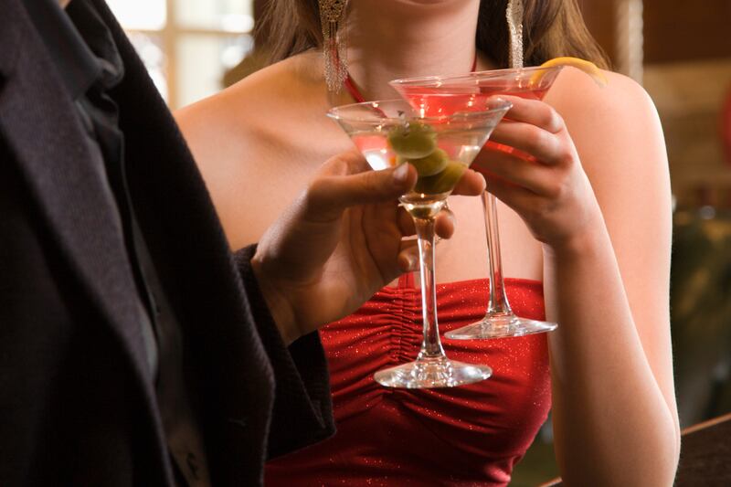 articles/2014/01/05/why-i-roofied-myself-a-model-on-fashion-and-the-date-rape-drug/140105-frum-roofie-tease_fhwsnl