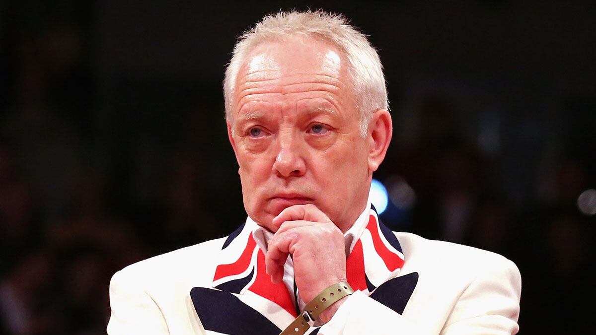 cheats/2014/08/11/top-boxing-promoter-living-as-a-woman/140811-frank-maloney-cheat_coekqp