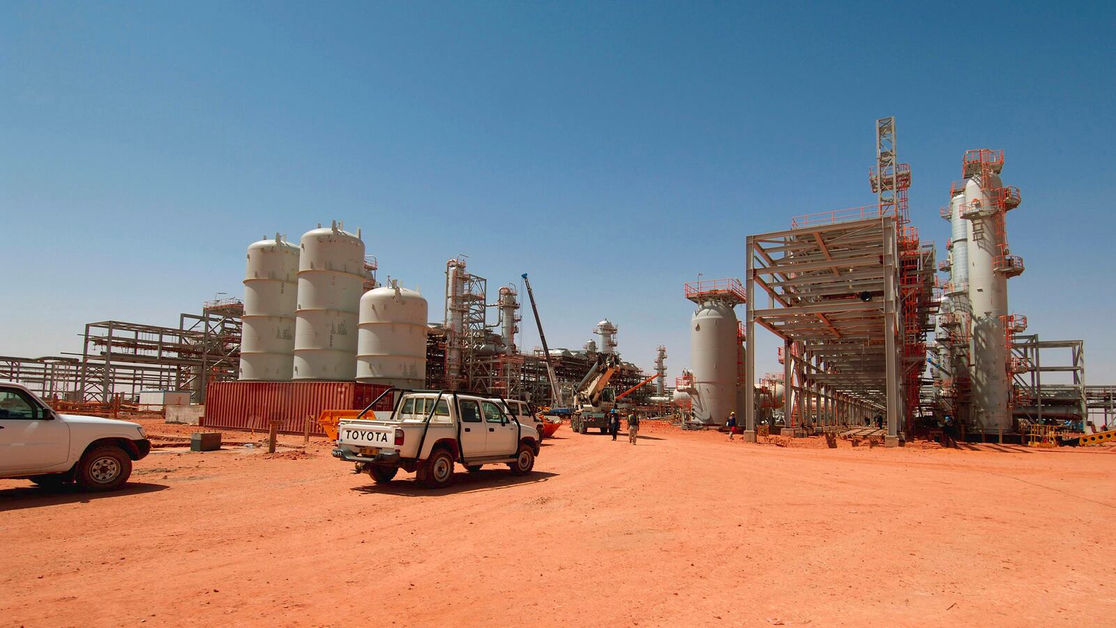 articles/2013/01/16/americans-kidnapped-as-islamist-violence-in-mali-spills-into-algeria/130116-algeria-kidnapping-salama-tease_y8uggc