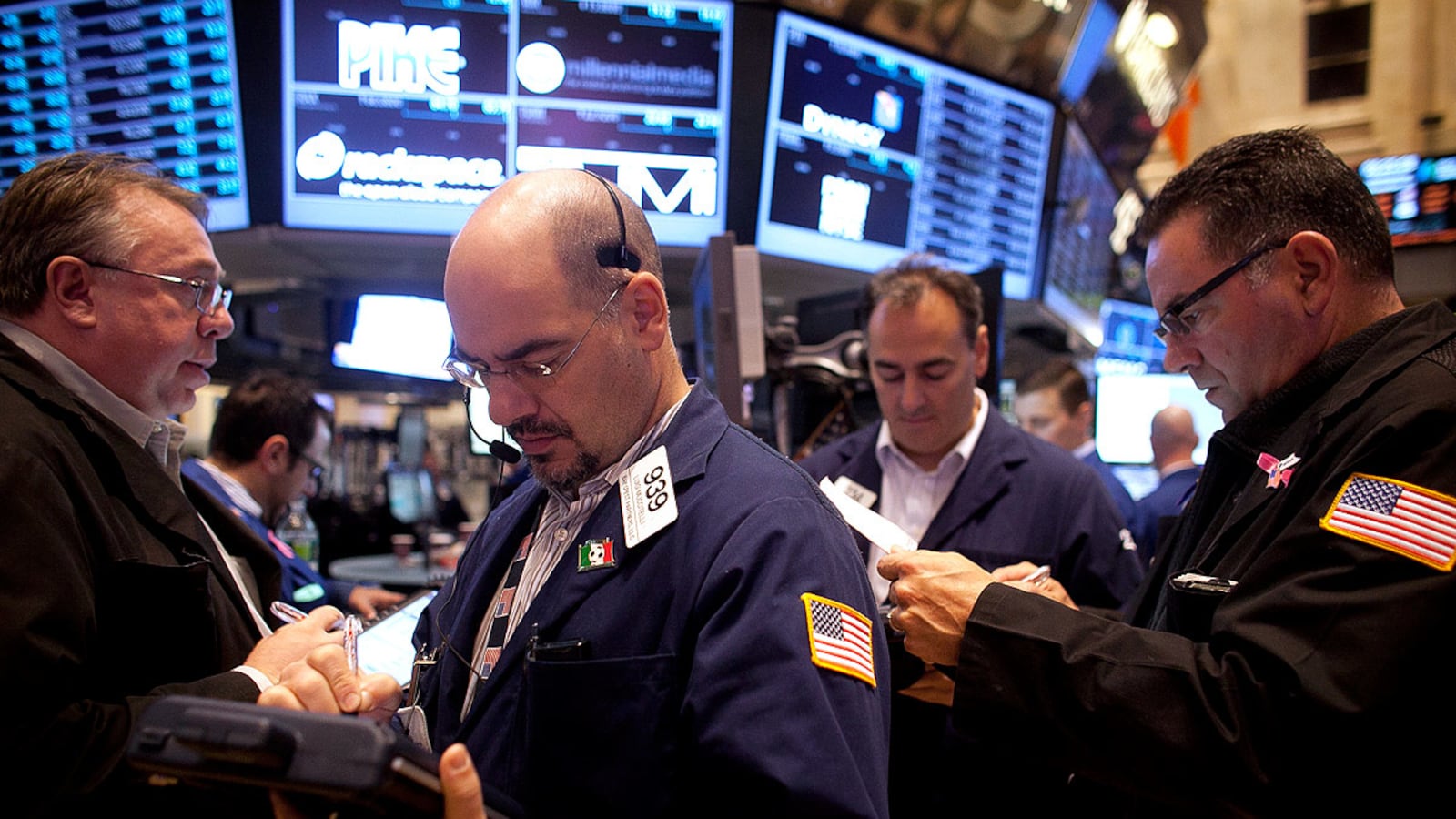 articles/2012/11/07/stocks-tank-as-wall-street-throws-a-hissy-fit/election-stock-reaction-CHEAT_ij0go9