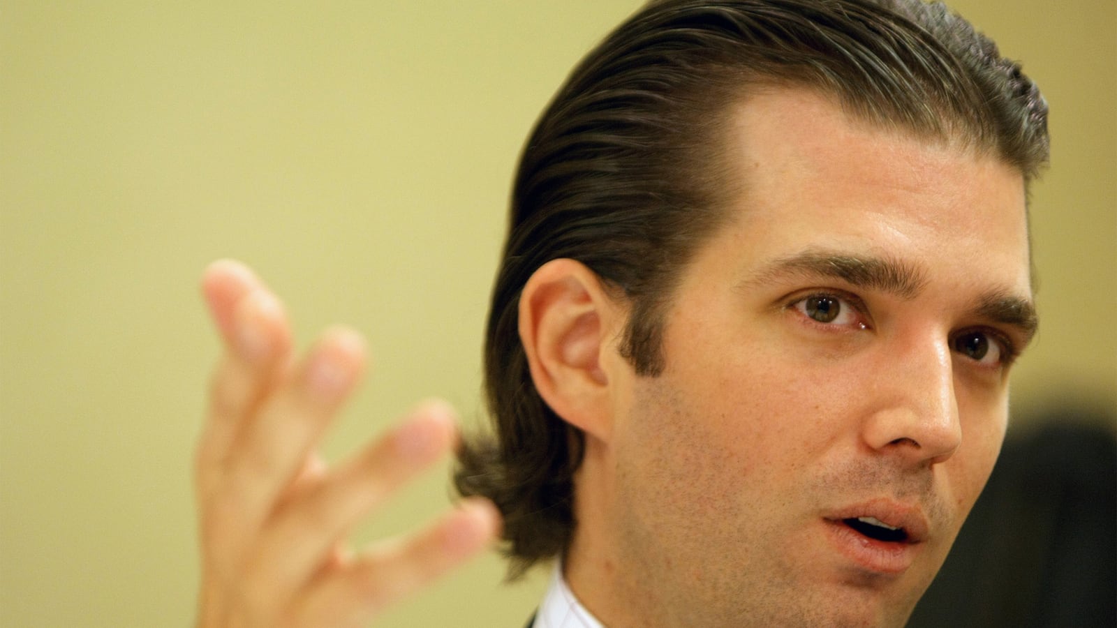 articles/2016/02/01/trump-jr-my-dad-is-blue-collar/160201-nuzzi-trump-junior-tease_zzxalh