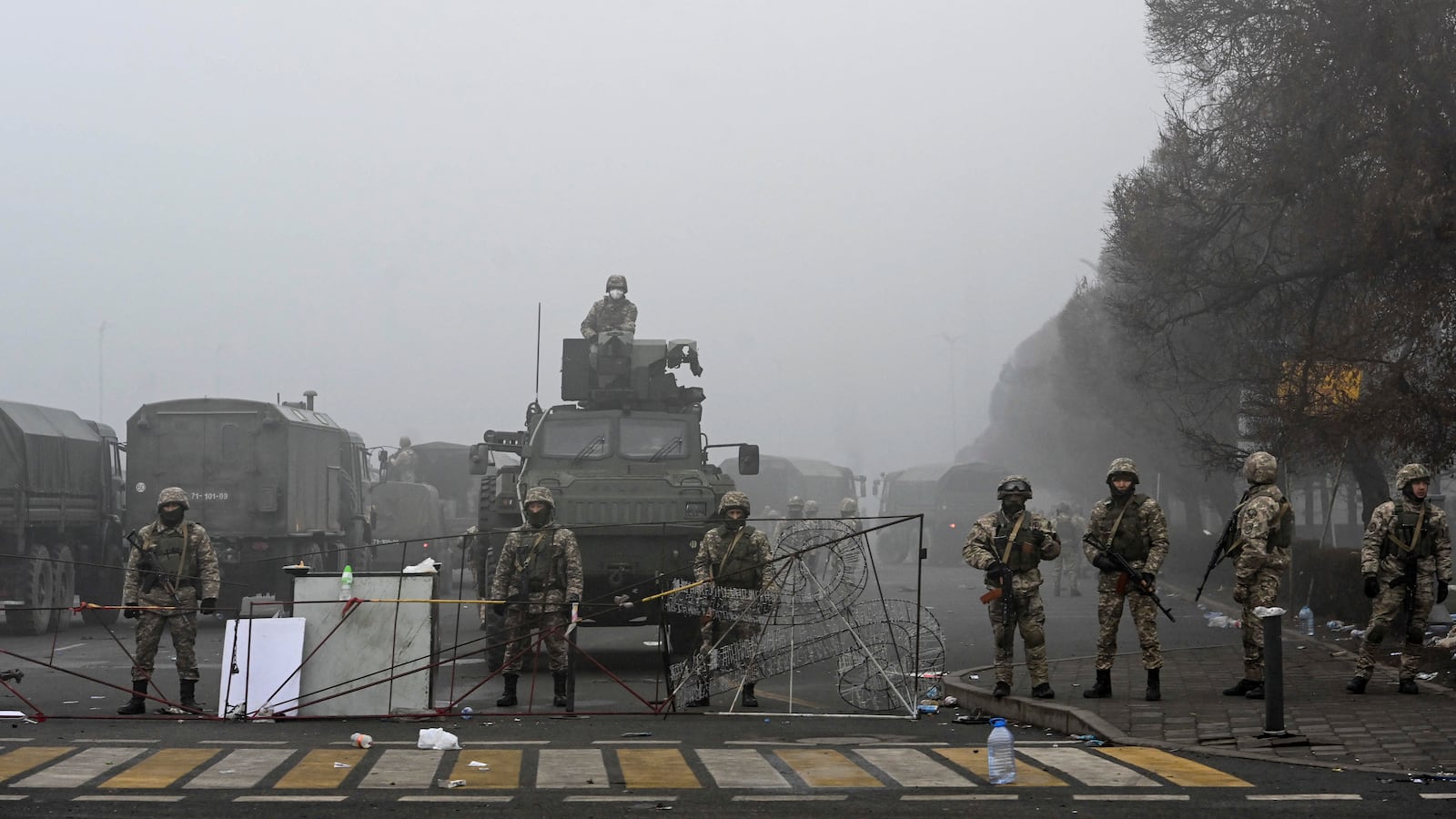 2022-01-06T065047Z_530457914_RC2ITR9ICE08_RTRMADP_3_KAZAKHSTAN-PROTESTS_hcxrbb