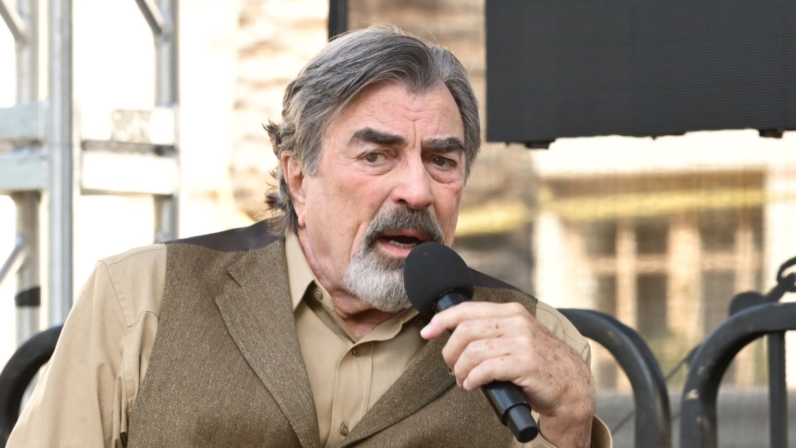 Tom Selleck