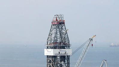 cheats/2011/03/23/us-to-okay-more-gulf-oil-permits/offshore-drilling_133086_mrj7xy