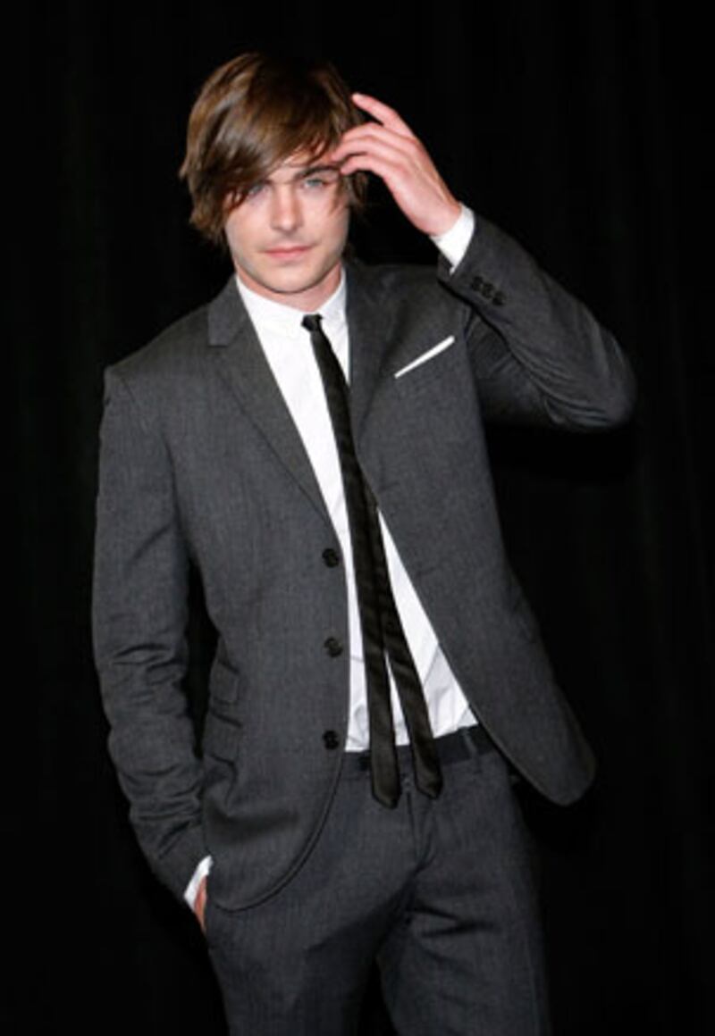galleries/2009/04/03/the-week-in-red-carpets/red-carpet-week---efron_lu9k7p