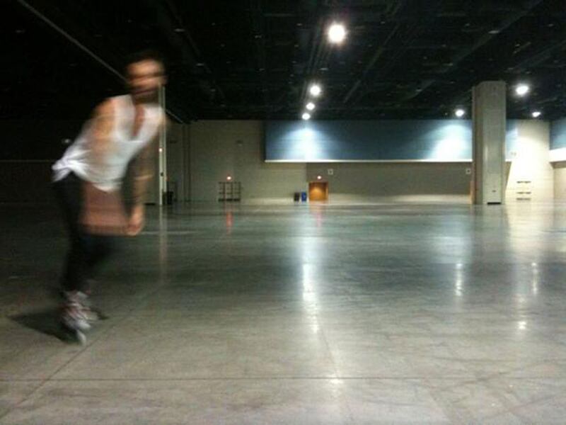 galleries/2010/08/18/best-celebrity-twit-pics/twitpiadam-levine_wcjhtc