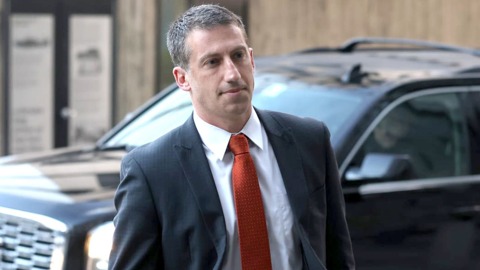 Attorney Alex Spiro arrives for the Elon Musk shareholder lawsuit trial at the Phillip Burton Federal Building on January 18, 2023 in San Francisco, California.