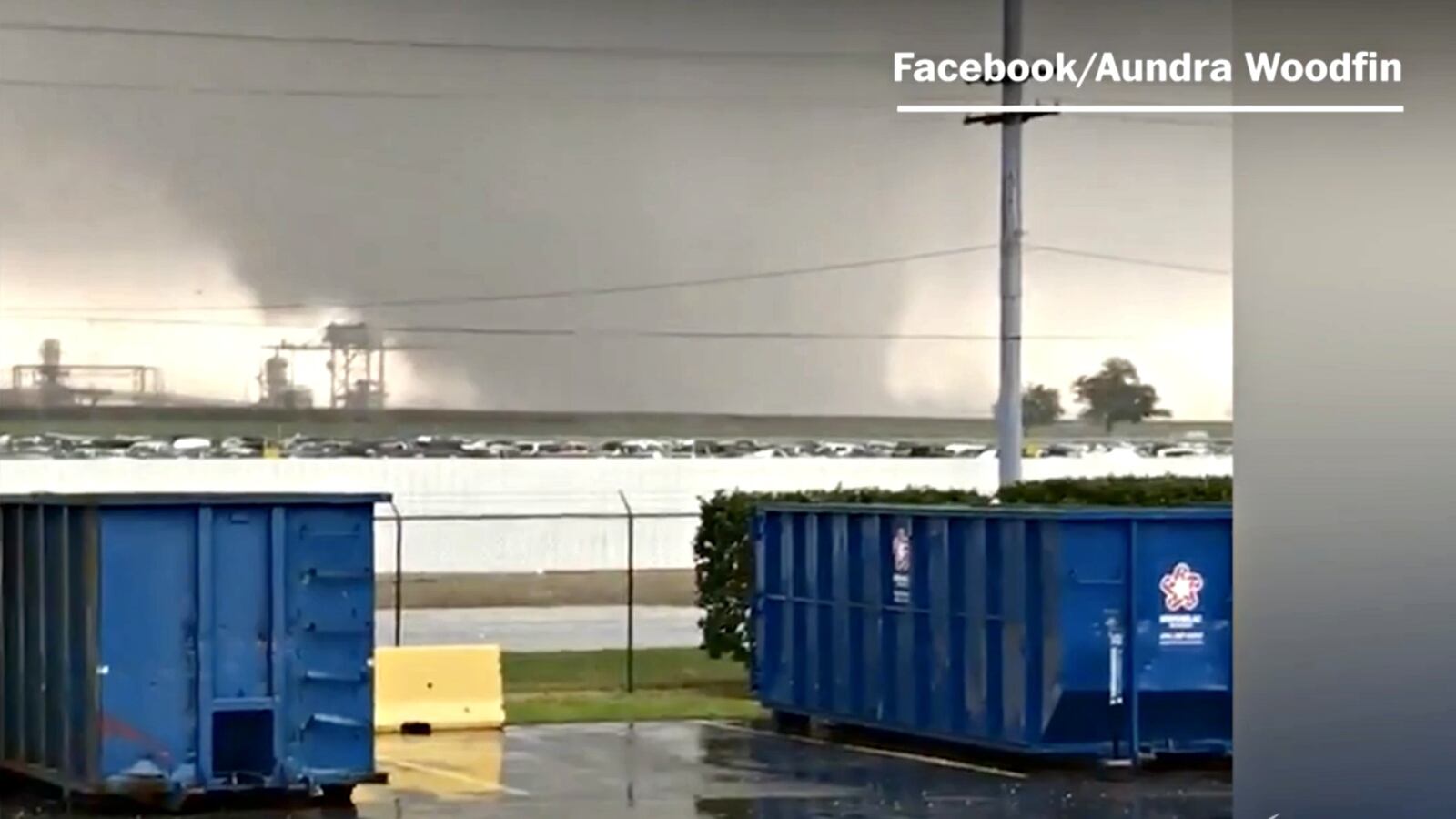 cheats/2017/02/07/massive-tornado-slams-east-new-orleans/170207-east-new-orleans-tornado-cheat_f5mpfo