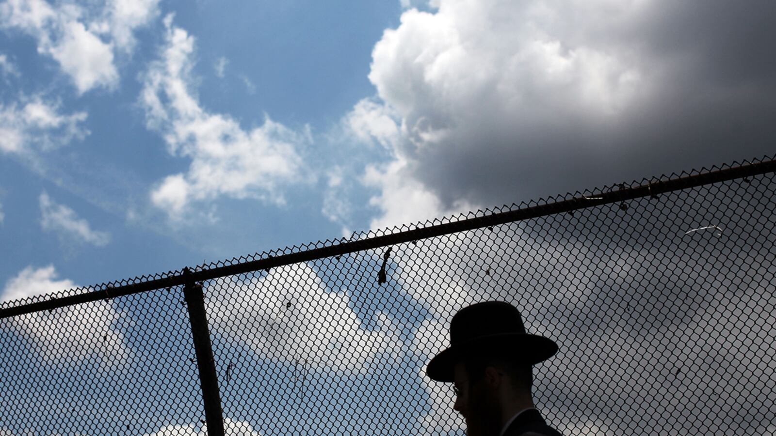 articles/2012/11/27/gay-orthodox-jews-sue-over-therapy-which-claims-to-cure-them/blackler-jonah-gay-cure-tease-embed_snm9dg