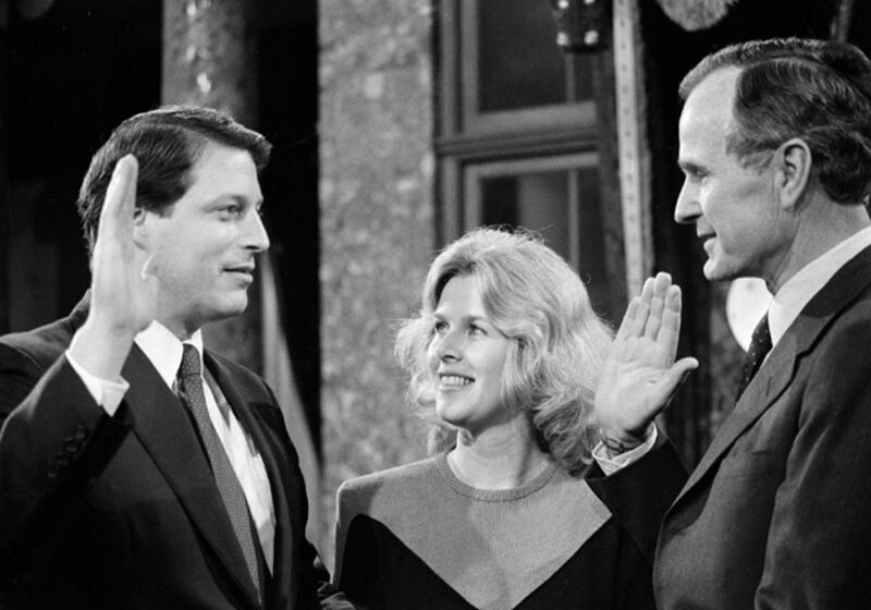 galleries/2010/06/01/al-and-tipper-through-the-years/al-and-tipper-gore---2_o95euc