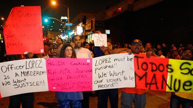 cheats/2010/09/08/protesters-fight-police-over-fatal-shooting/la-riot-over-immigrant-death_xfpziq