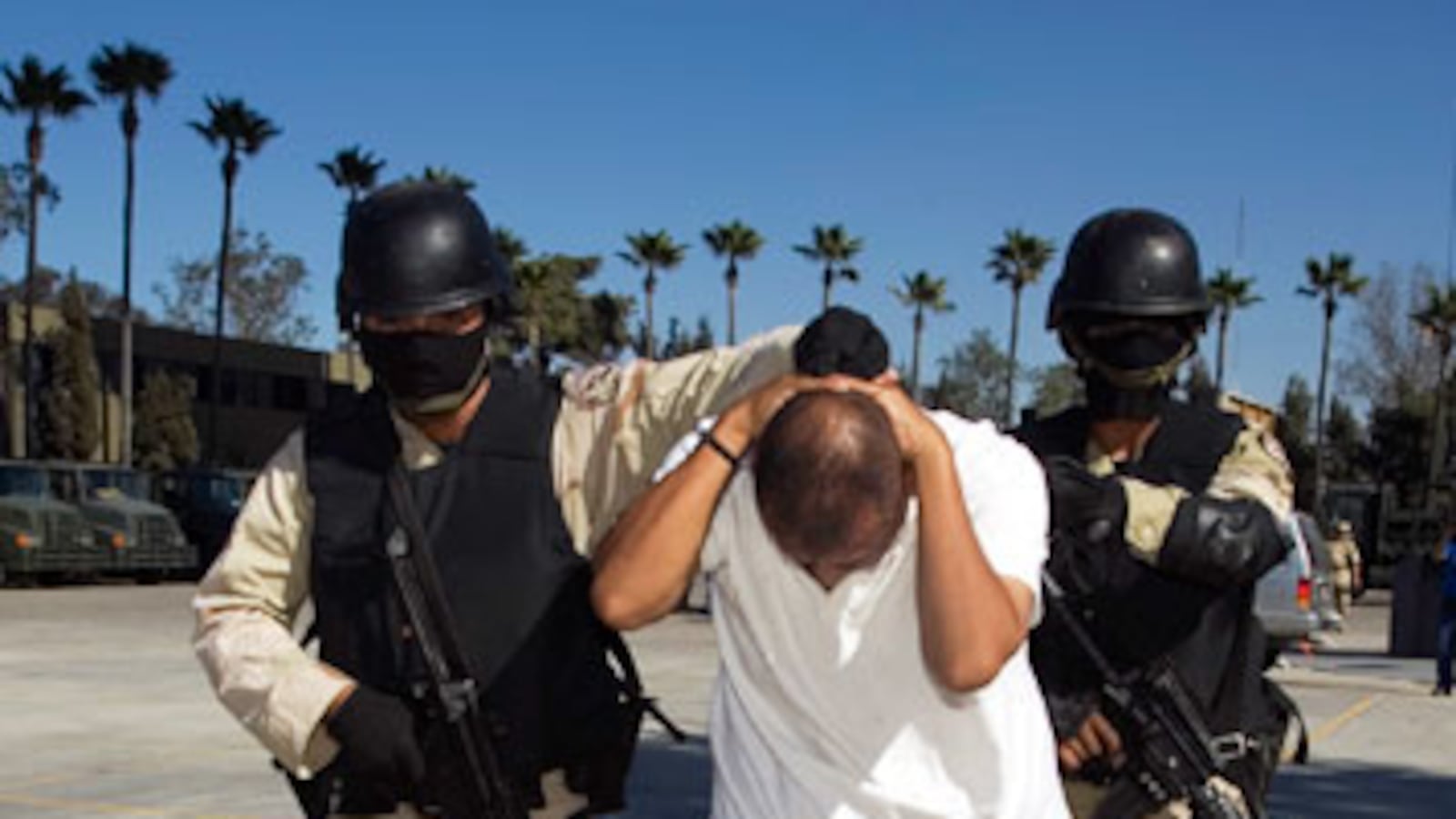 cheats/2008/11/20/army-takes-over-tijuana/mexico_dmit5g