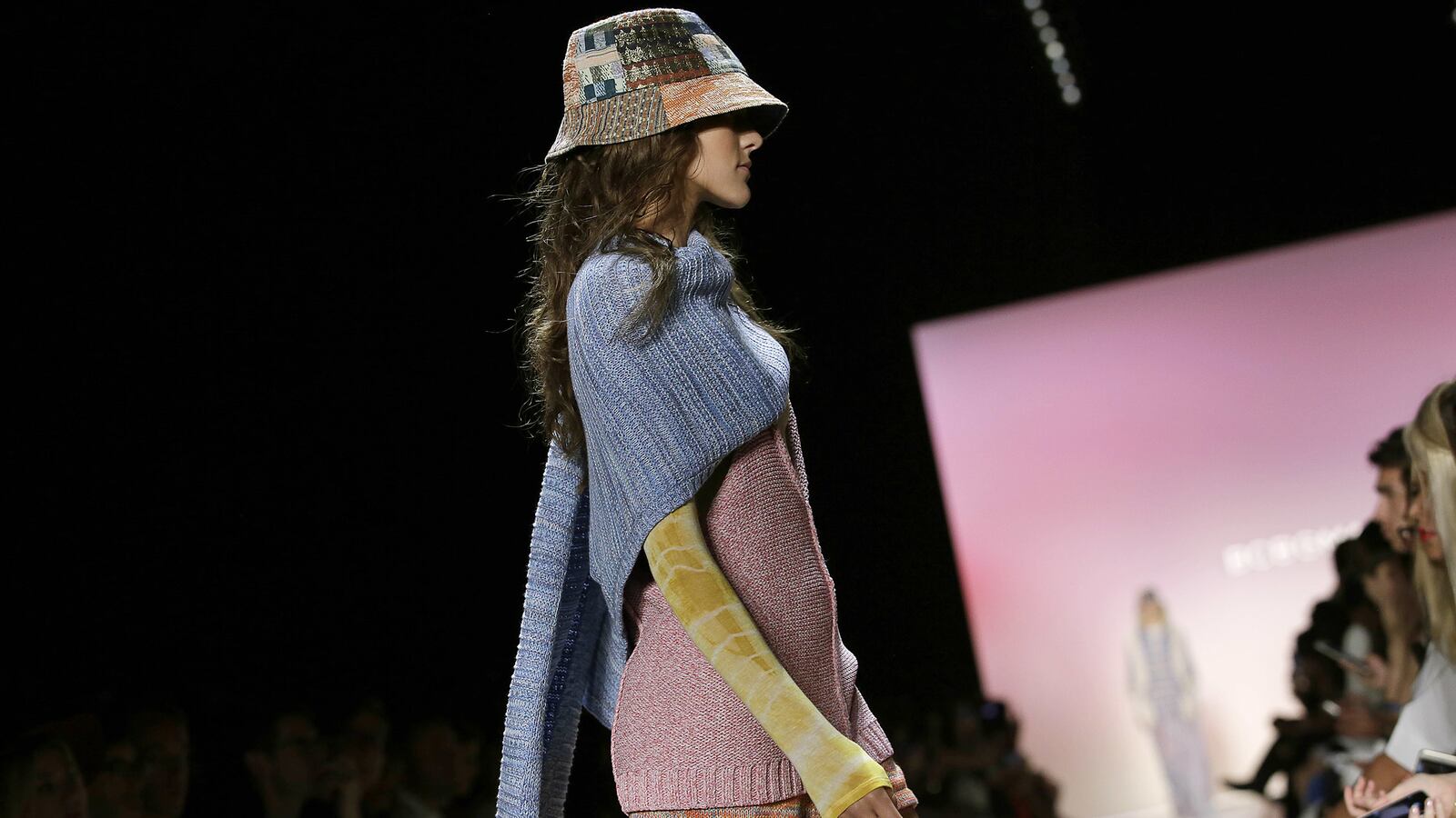 articles/2016/02/12/david-bowie-serenades-new-fashion-week-show-reviews/160212-teeman-bcbg-tease_bo1rpi