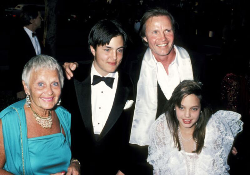 galleries/2010/07/21/angelina-jolie-through-the-years/angelina-jolie---10_ttasrg