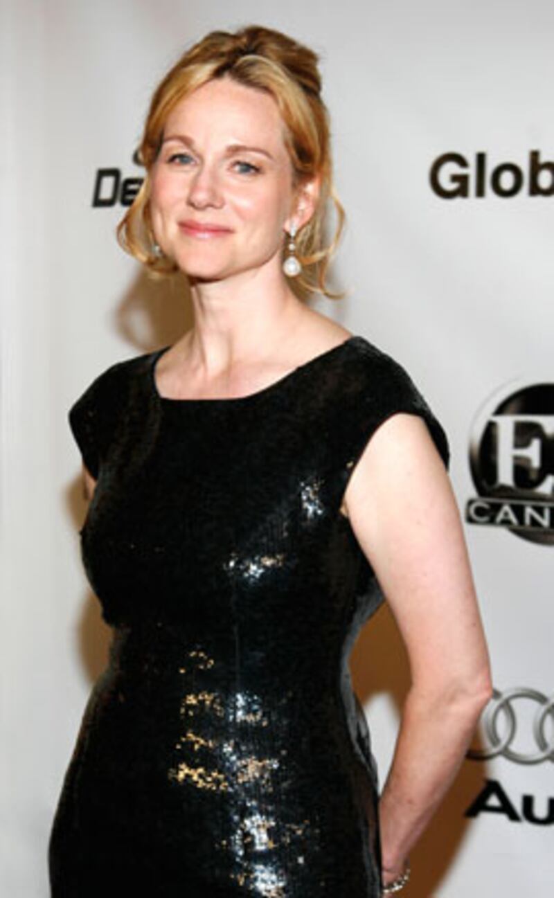 galleries/2010/01/14/chicks-at-46/chic-at-46---laura-linney_yqeqel