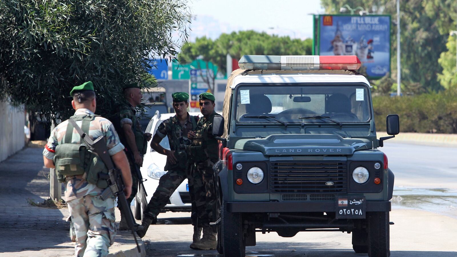 cheats/2013/08/09/turkish-pilots-kidnapped-in-lebanon/130809-turkish-pilots-kidnapped-cheat_mvkeqr