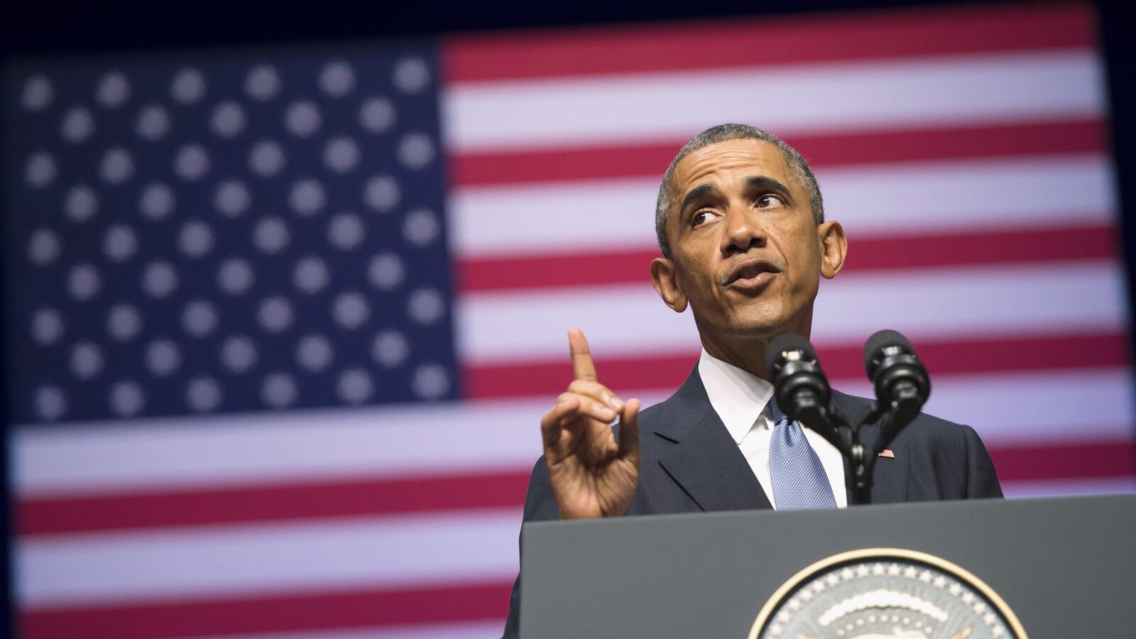 articles/2014/09/04/this-really-is-obama-s-moment-of-truth/140903-alter-obama-tease_wascxq