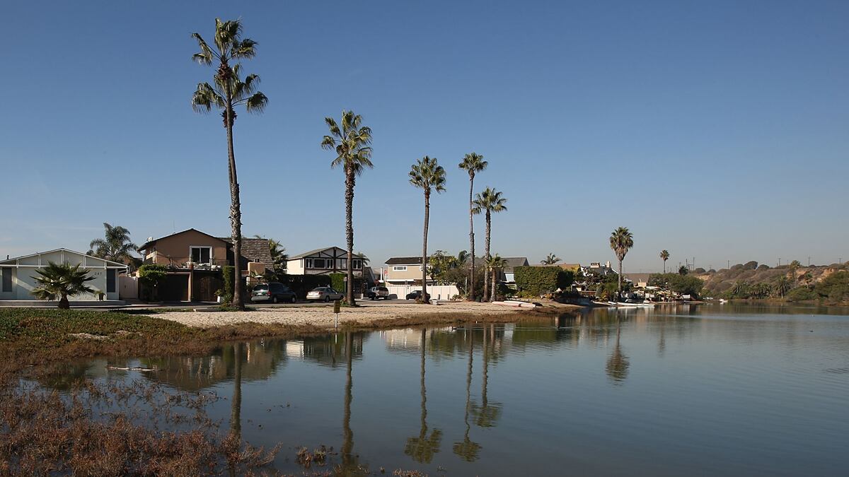 articles/2012/06/30/california-sinkin-what-rising-sea-levels-will-mean-for-the-golden-state/california-rising-sea-levels-klein_wa4wjp