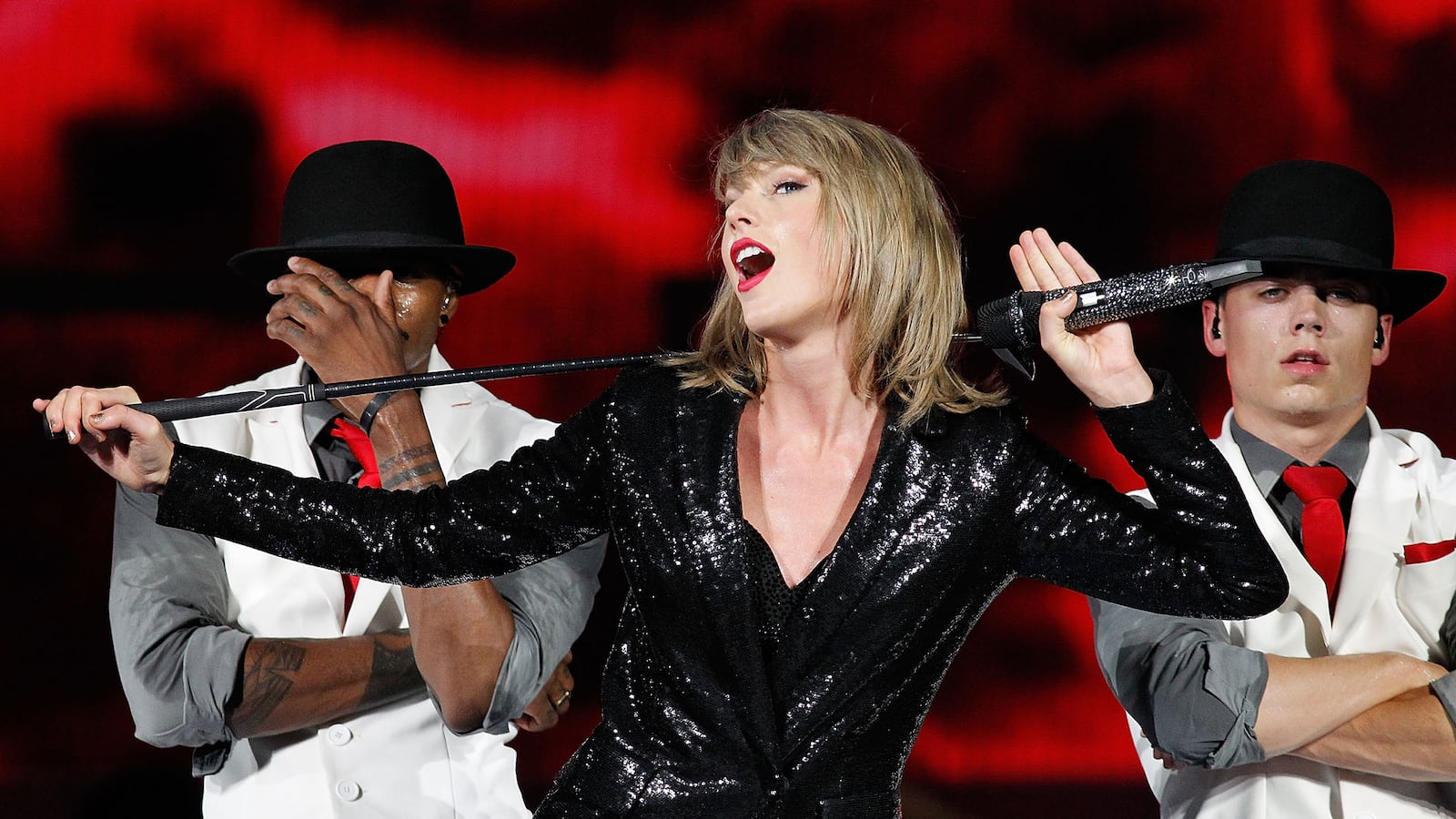 articles/2015/07/18/the-greatest-celeb-taylor-swift-covers-from-sir-patrick-stewart-to-cara-delevingne-to-obama/150717-schwab-tswift-tease_pn8mqx