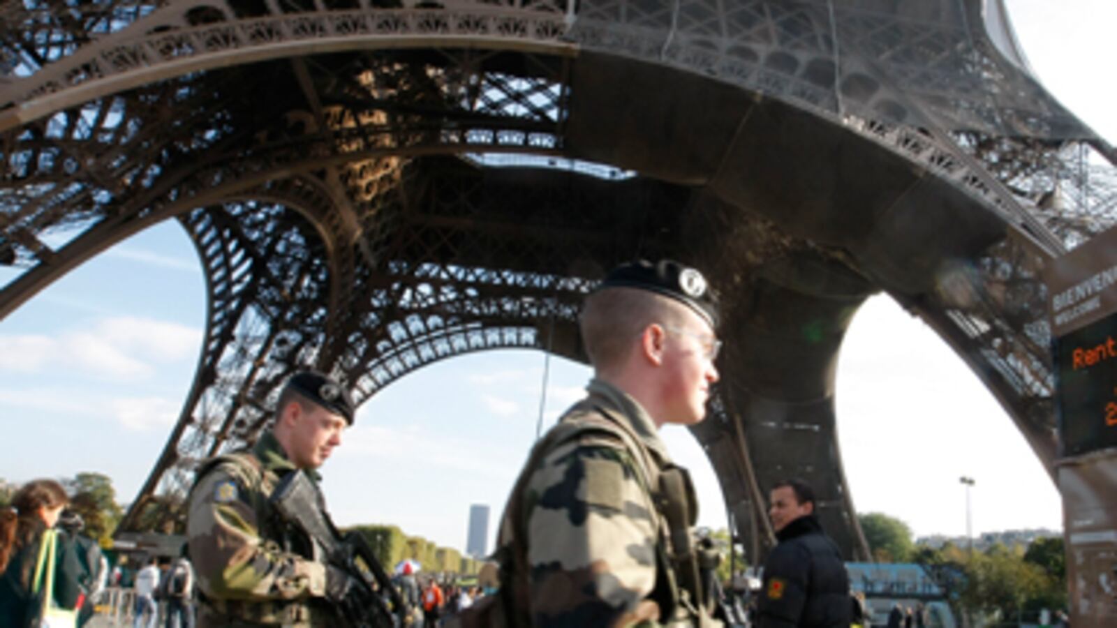 articles/2010/11/16/european-terror-plot-inside-al-qaedas-hostage-plan-vertical-international/riedel-europe-terror_141496_ftrx9s