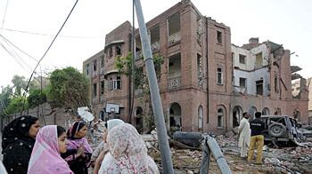 articles/2009/05/29/the-terror-diaries/bhutto-pakistan-bombs_28964_gm0zhw