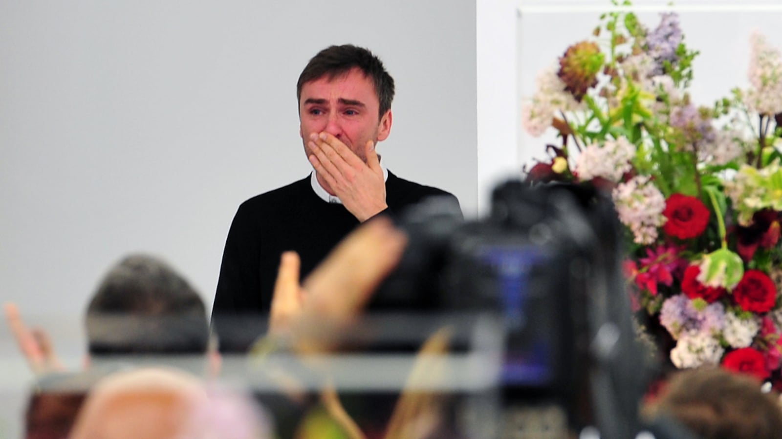 cheats/2012/04/09/raf-simons-takes-over-at-dior/fashion-upheaval-givhan_tnsesd