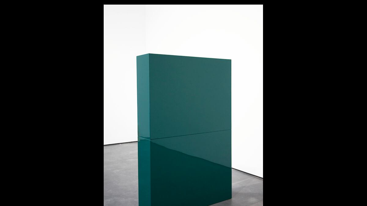 articles/2013/09/18/john-mccracken-at-david-zwirner-is-the-daily-pic-by-blake-gopnik/mccracken-daily-pic_wfnemz