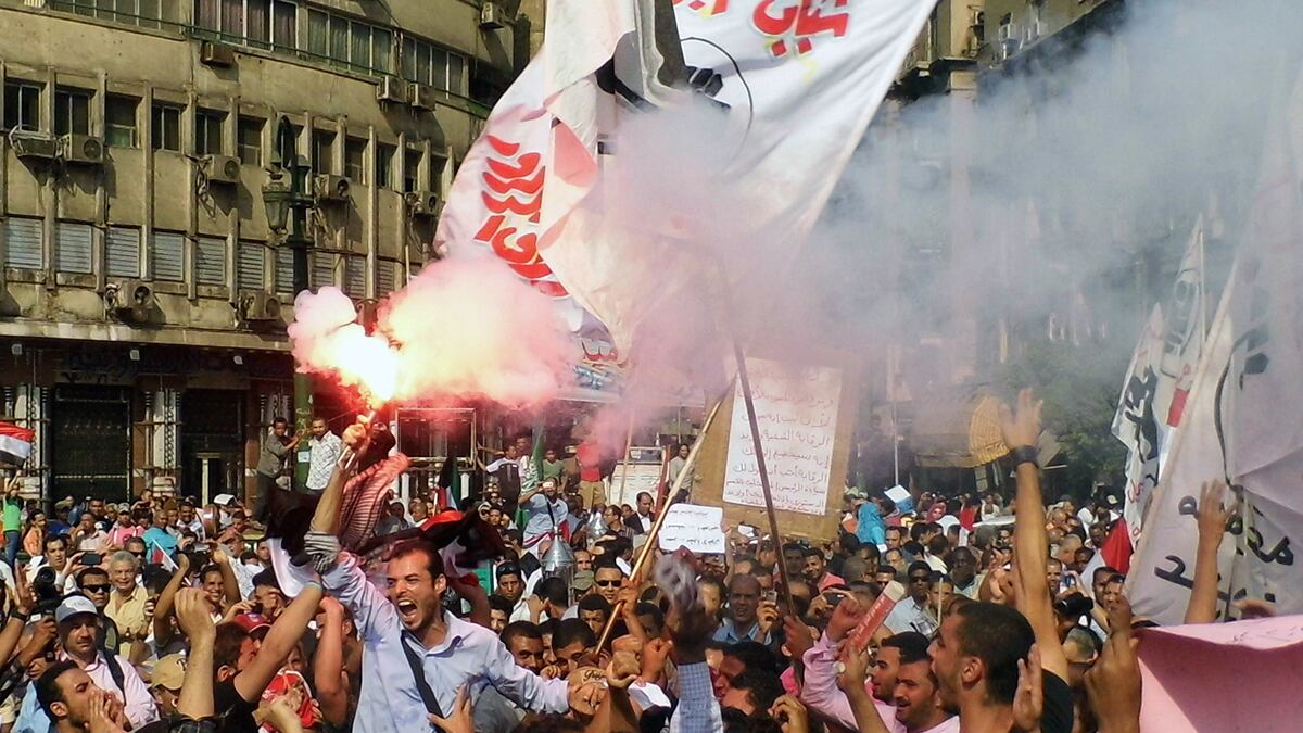 articles/2012/11/05/islamists-salafists-liberals-clash-over-bid-for-more-hardline-egypt-constitution/giglio-egypt-consitution-tease_dpyuoh