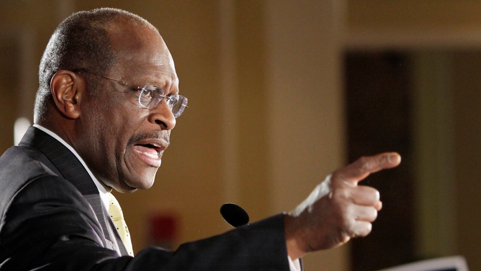 articles/2011/11/21/herman-cain-s-aquila-dealings-undercut-his-business-acumen-claims/herman-cain-barrett_hbjd4q