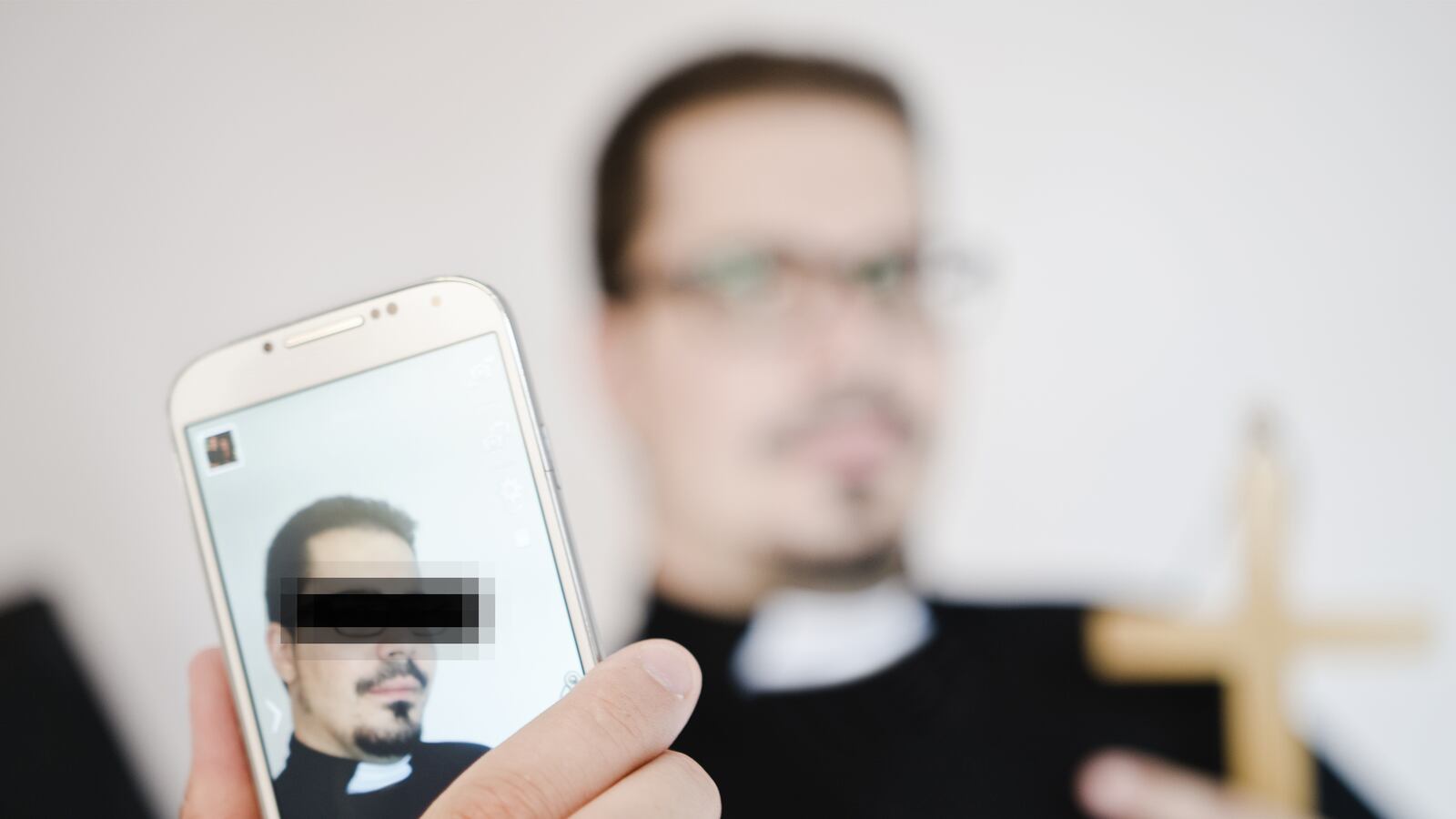 articles/2016/05/22/why-do-conservative-christian-clergy-keep-screwing-around/160522-michaelson-priests-dating-app-tease_ne11qk