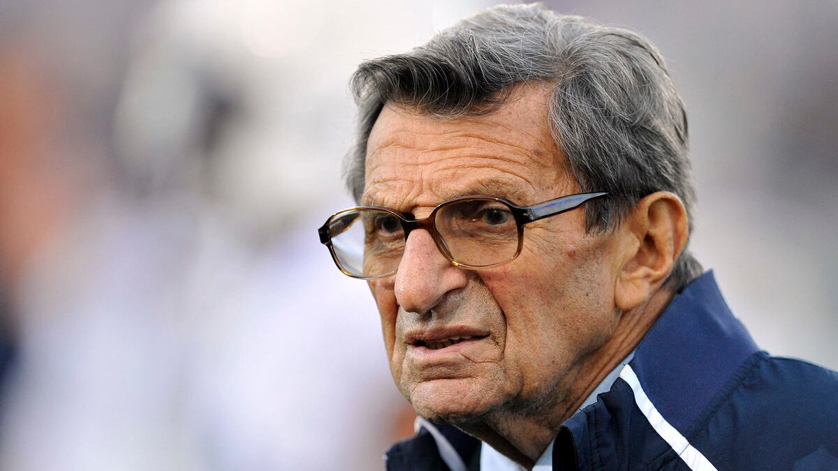 cheats/2011/11/22/paterno-protected-players/penn-state-paterno-cirilli_i5u77f