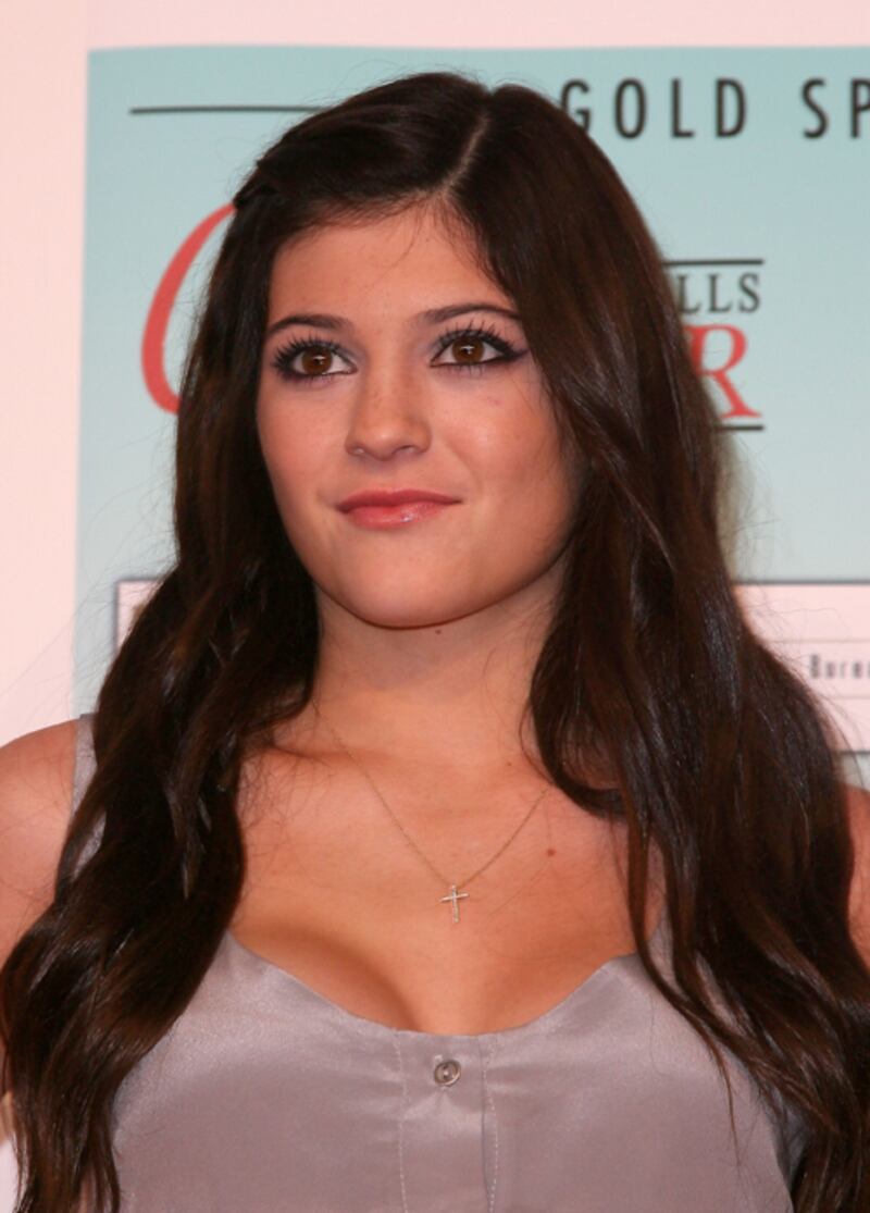 galleries/2012/07/30/too-young-for-makeup-kylie-jenner-willow-smith-more-photos/too-young-makeup-jenner_ewd4ya