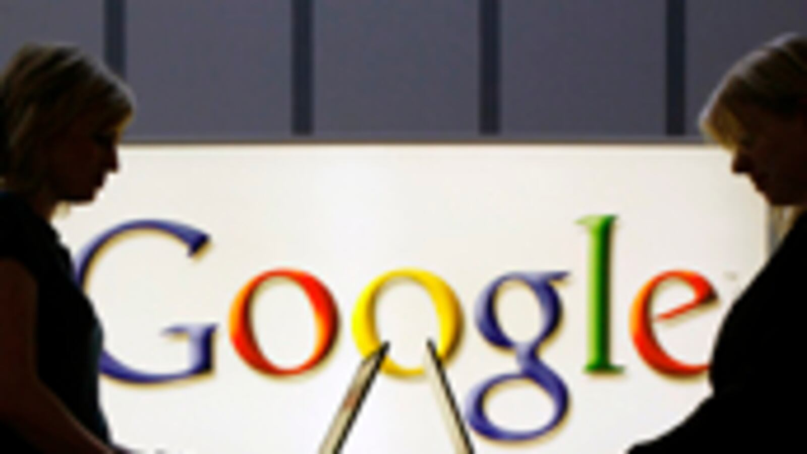 articles/2009/06/03/how-google-trained-your-brain/rushkoff-google-vs-bing_30042_vxa7g3