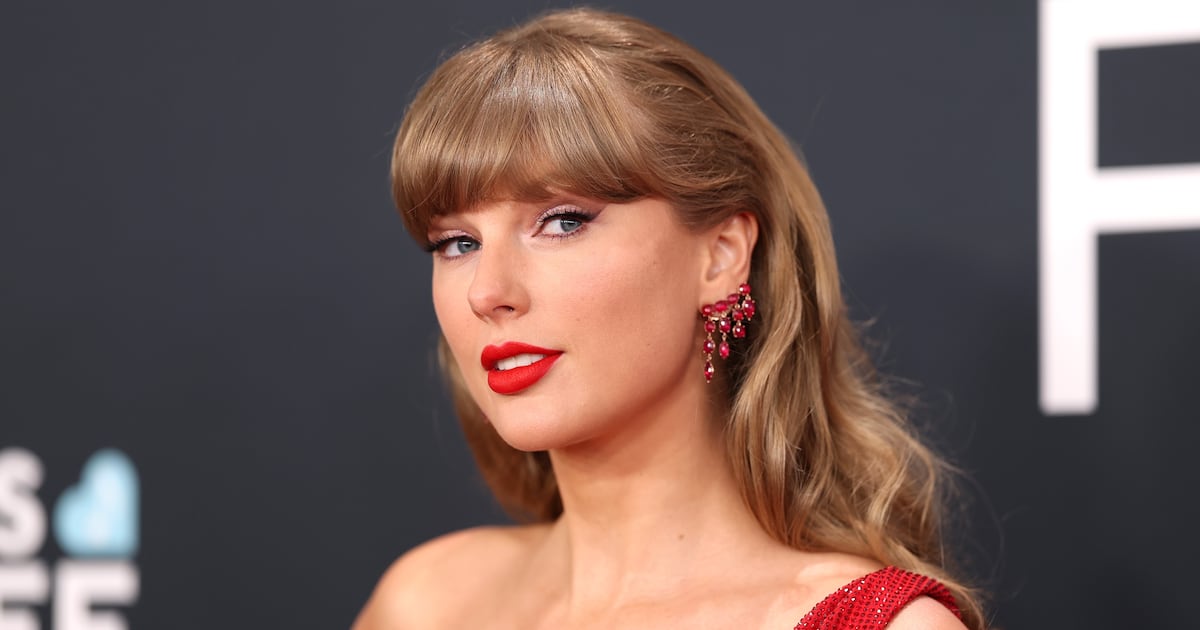 Taylor Swift Reveals ‘End of an Era’ Docuseries