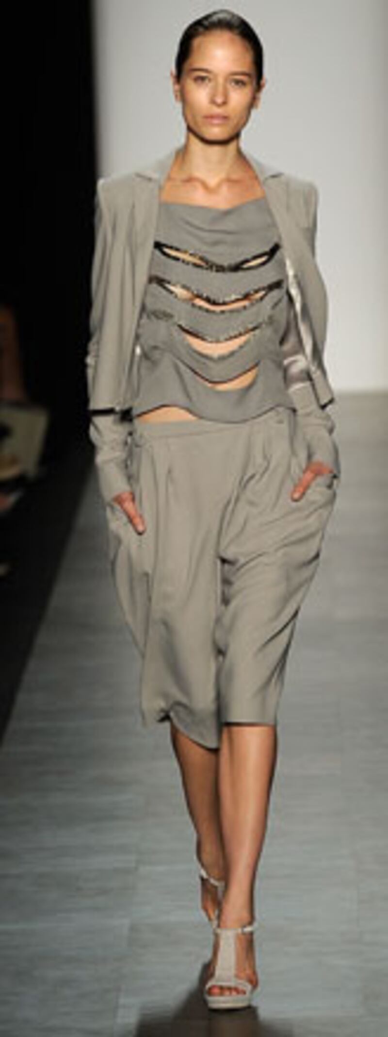 galleries/2009/09/15/ny-fashion-week-day-6/fashion-day-6_egxwgk