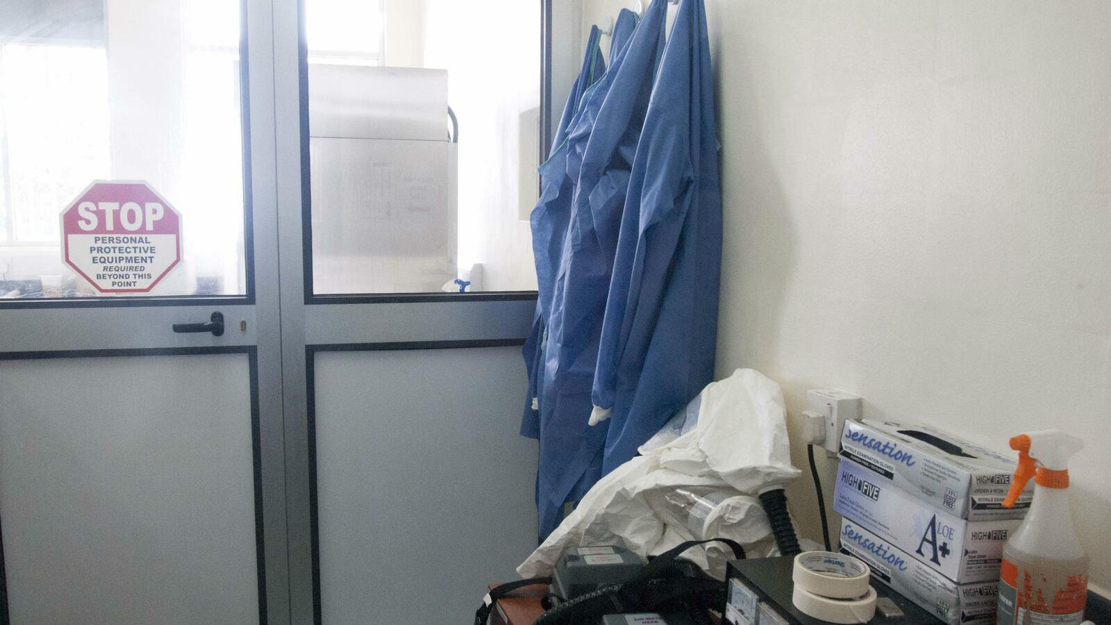 cheats/2014/07/14/cdc-had-even-more-anthrax-violations/140714-cdc-anthrax-cheat_dpiux3