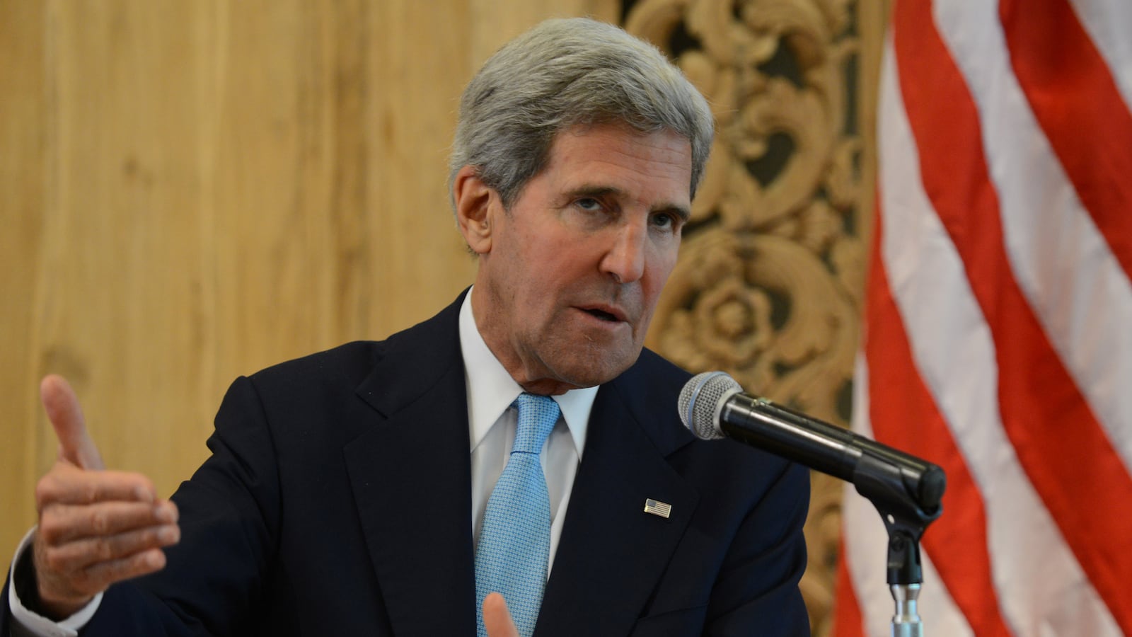 cheats/2013/10/07/kerry-pleased-with-syria-disarmament/131004-kerry-syria-cheat_kqvwp2