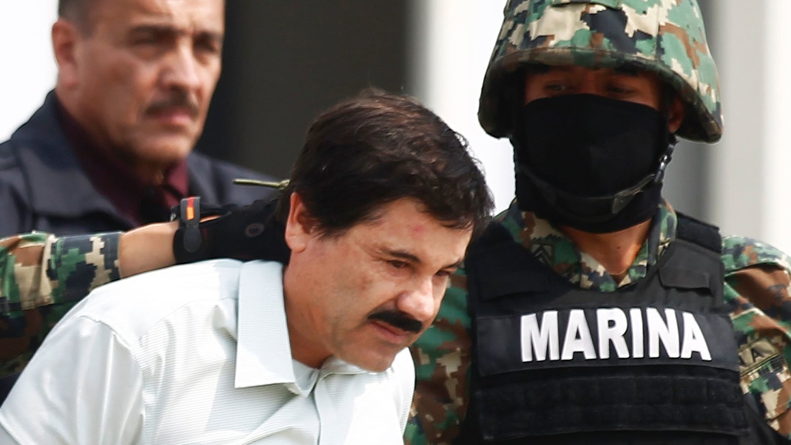 articles/2015/07/12/inside-el-chapo-s-brazen-escape/150712-daly-elchapo-embed_syulex