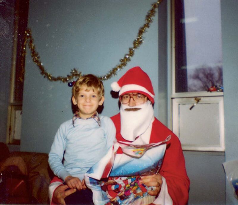 galleries/2010/12/07/sketchy-santas/sketchy-santas-8_nb0pvi