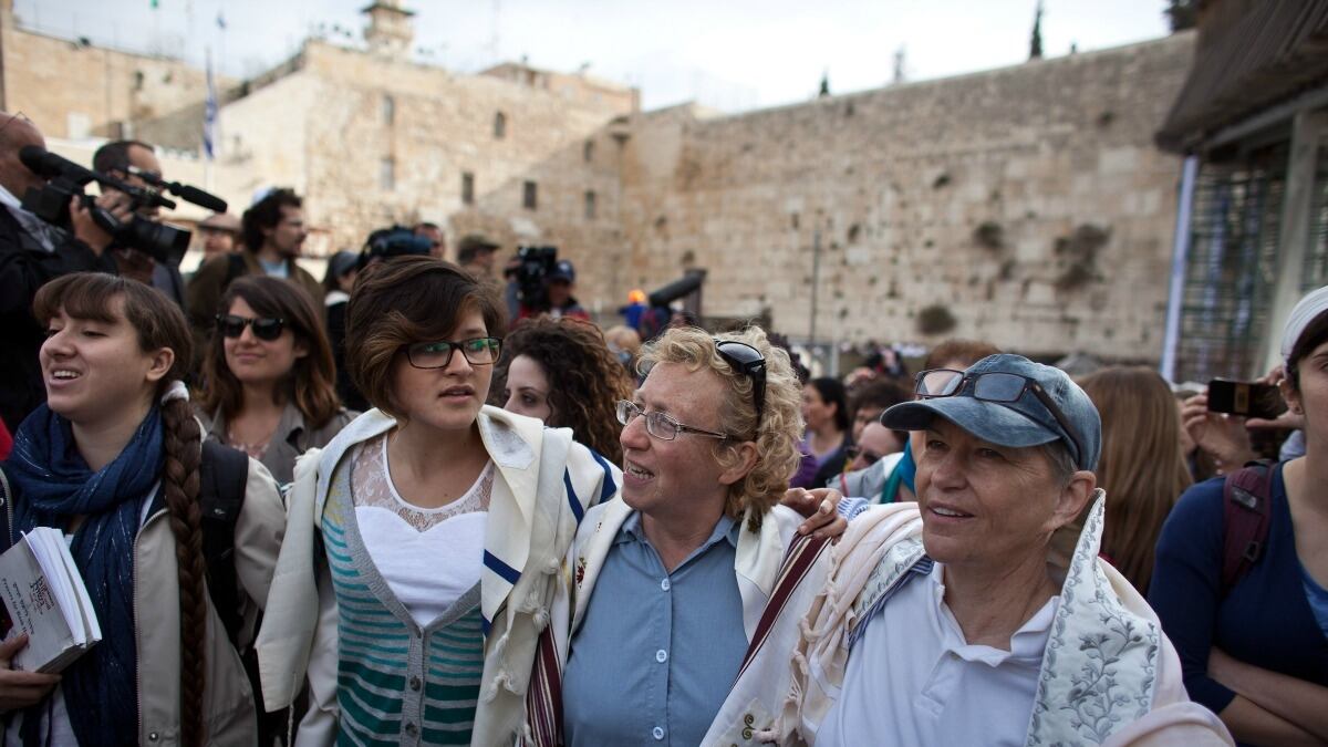articles/2013/05/07/women-of-the-wall-reaffirm-support-for-sharansky-plan/130426-women-wall-cheat_qdllfl