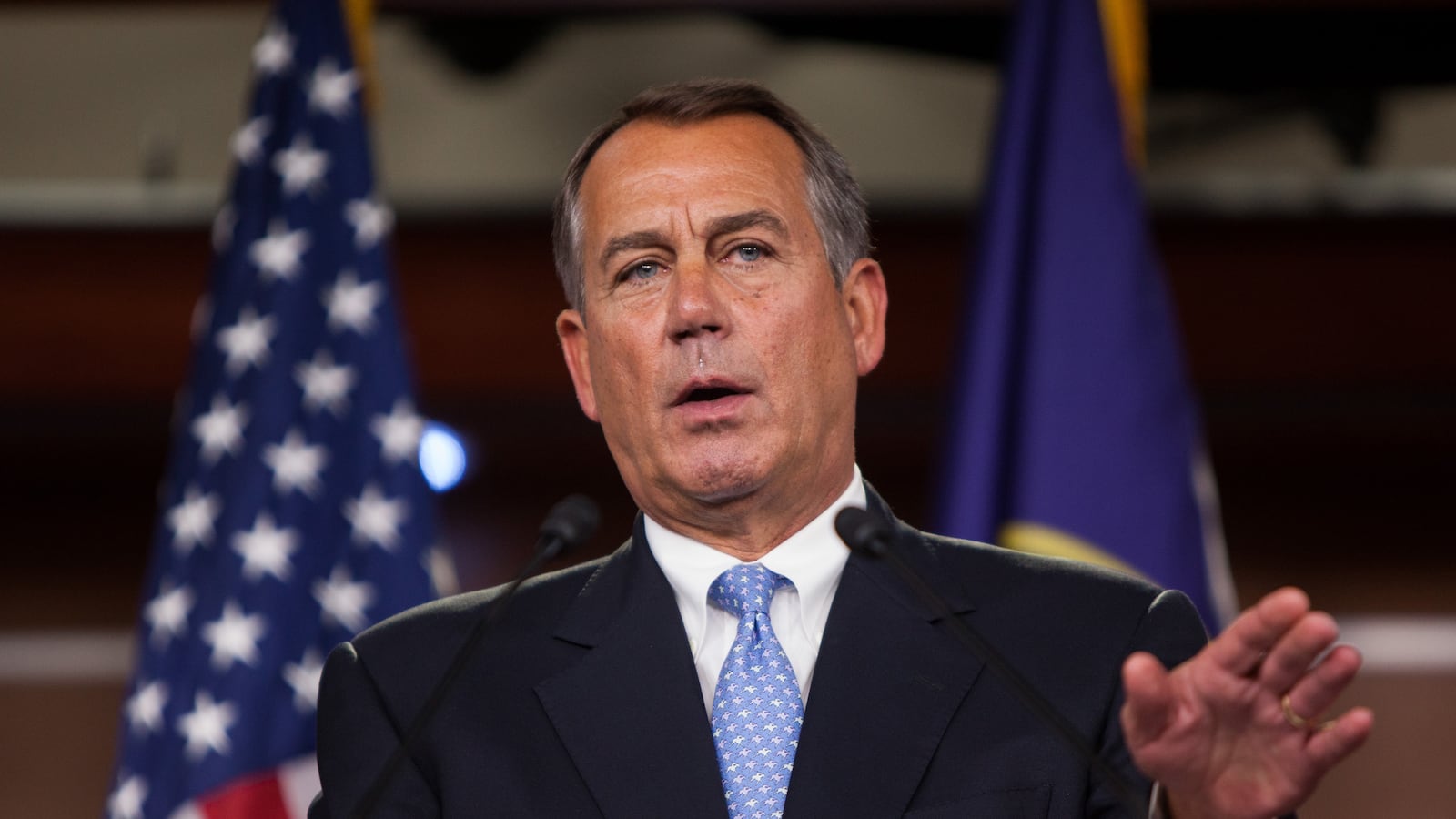 cheats/2012/12/16/boehner-s-plan-brings-tax-rate-to-39-6-percent/boehner-warns-gop-against-showdowns-cheat_hvqqa4